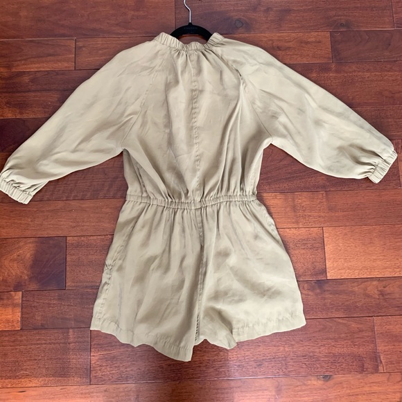 Urban Outfitters Romper - Picture 5 of 5